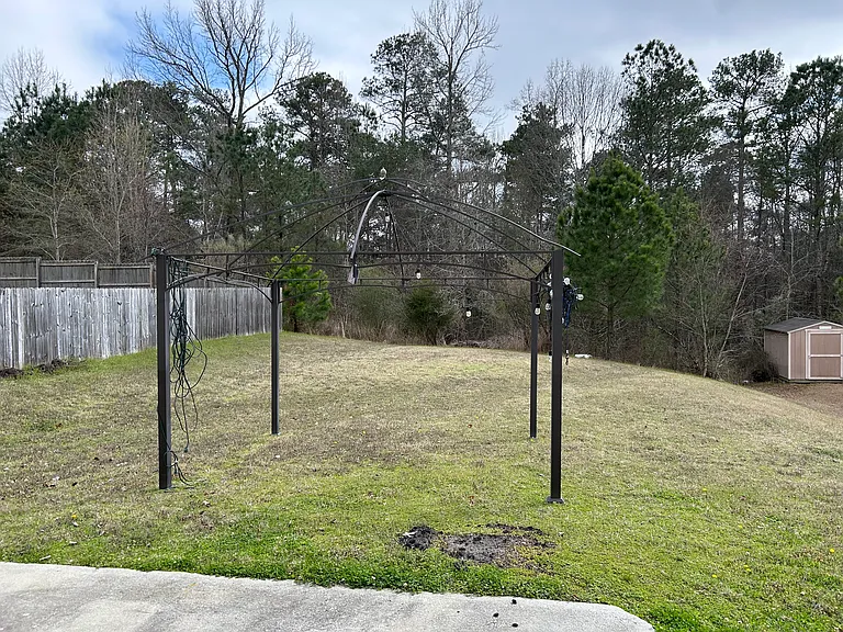 1040 Baltic Way — Photo 37