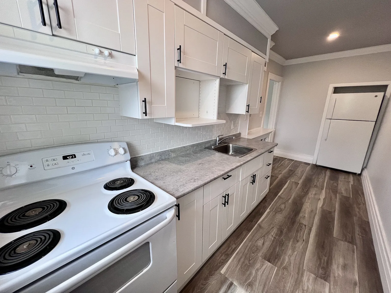 1 bed, $1,350 — Photo 4
