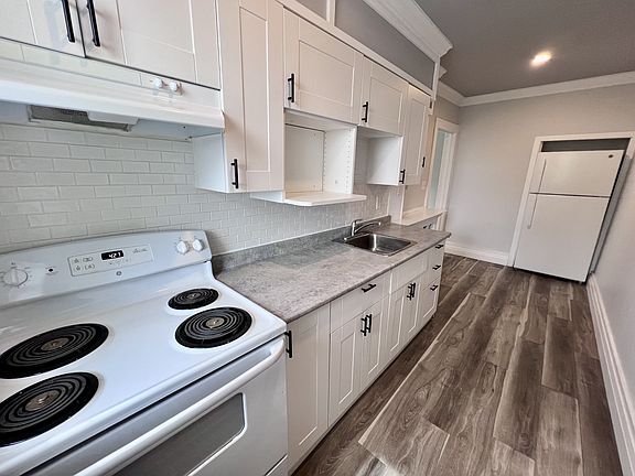 4th image of 277 Curry Ave Unit 9