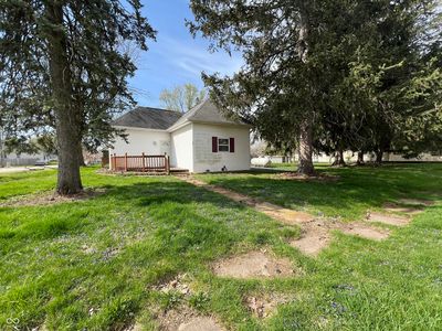 208 E 2nd St, Russellville, IN, 46175