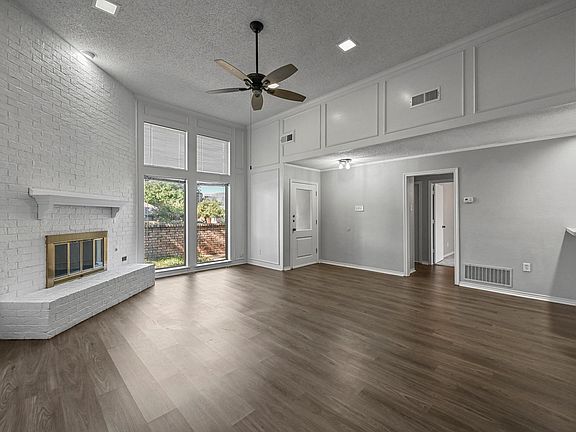 3rd image of 4015 Saint Christopher Ln #4015