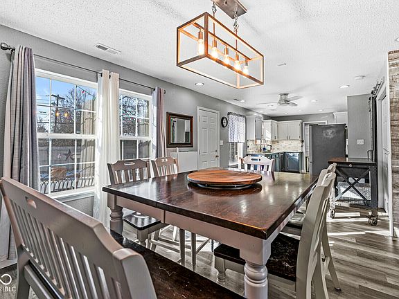 4th image of 1830 Sweet Blossom Ln