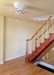 4th image of 2214 W Oakdale St
