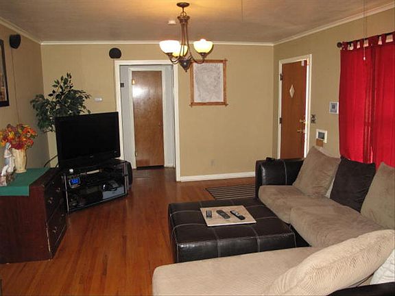 3rd image of 3402 Westlawn Ave