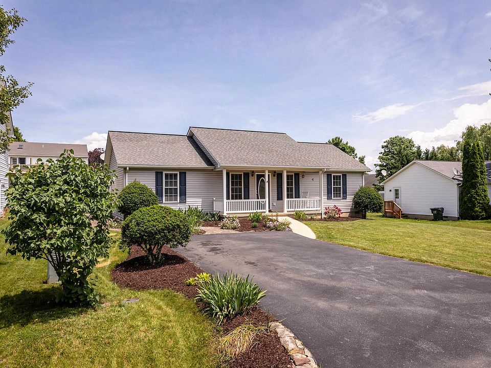1st image of 31 Millport Ct