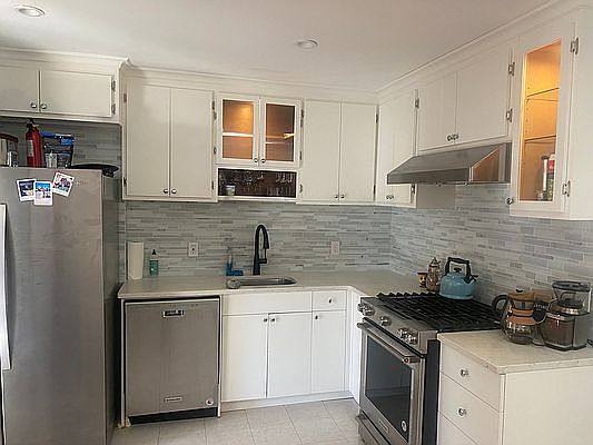 1st image of 567 Prospect Ave Floor 3