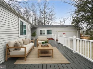 202 Welsh Tract Rd, Newark, DE 19702