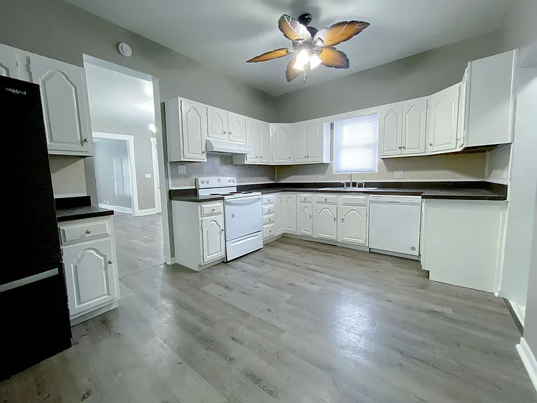 514 S Courtland Ave — Photo 11