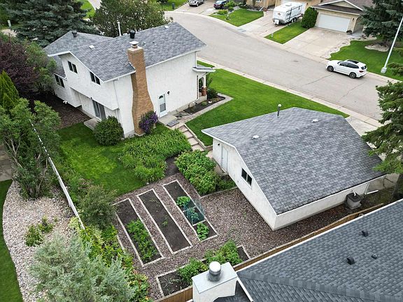 2nd image of 10912 34a Ave NW