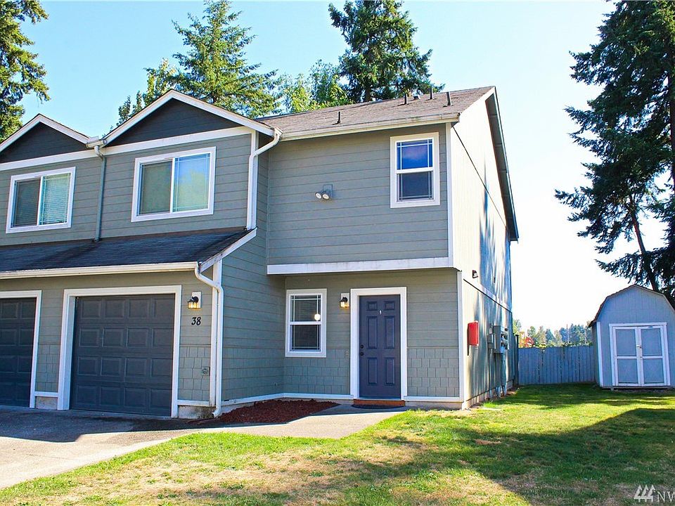 Only 3 units in the building, freshly painted front door & door trim.