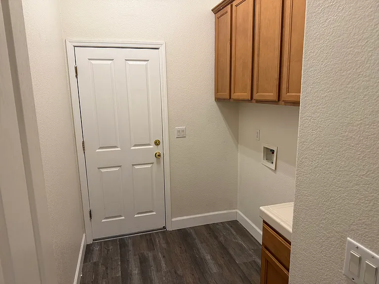 1245 Hillwood Loop — Photo 11