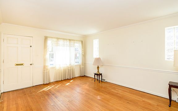 2nd image of 5474 N Mason Ave