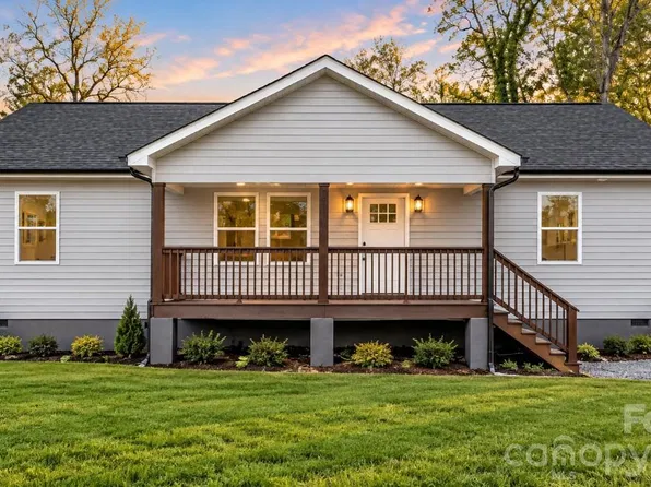 270 Old Lumber Yard Rd, Morganton, NC 28655