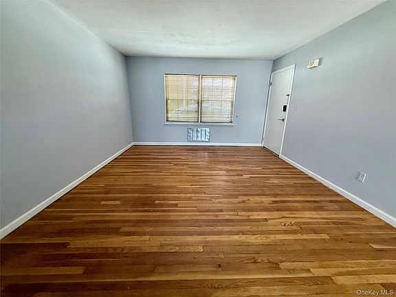 4th image of 5 Wildwood Drive #8B