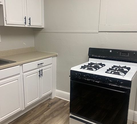 4th image of 456-460 Locust St #16584233