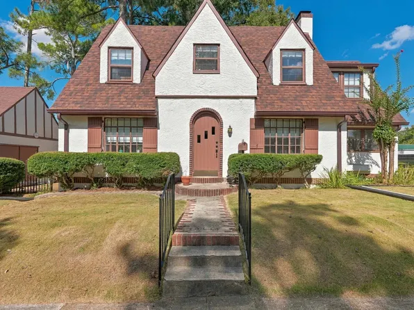 300 Woodland Rd, Florence, AL 35630