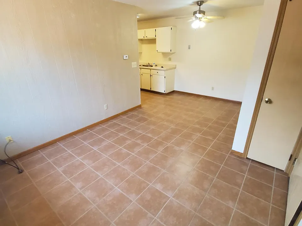 1719 La Crescent St #154