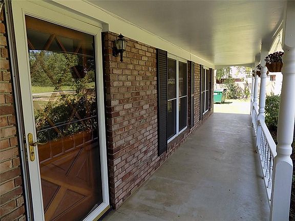 5th image of 800 E Lake Francis Dr