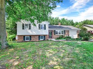 5 Narrow Rd, Hanover, PA 17331