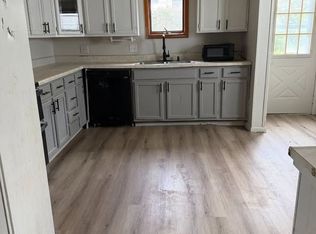 206 Carbon St, Minersville, PA 17954