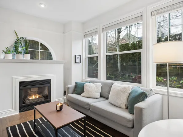 978 W 16th Ave, Vancouver, BC V5Z 1T2