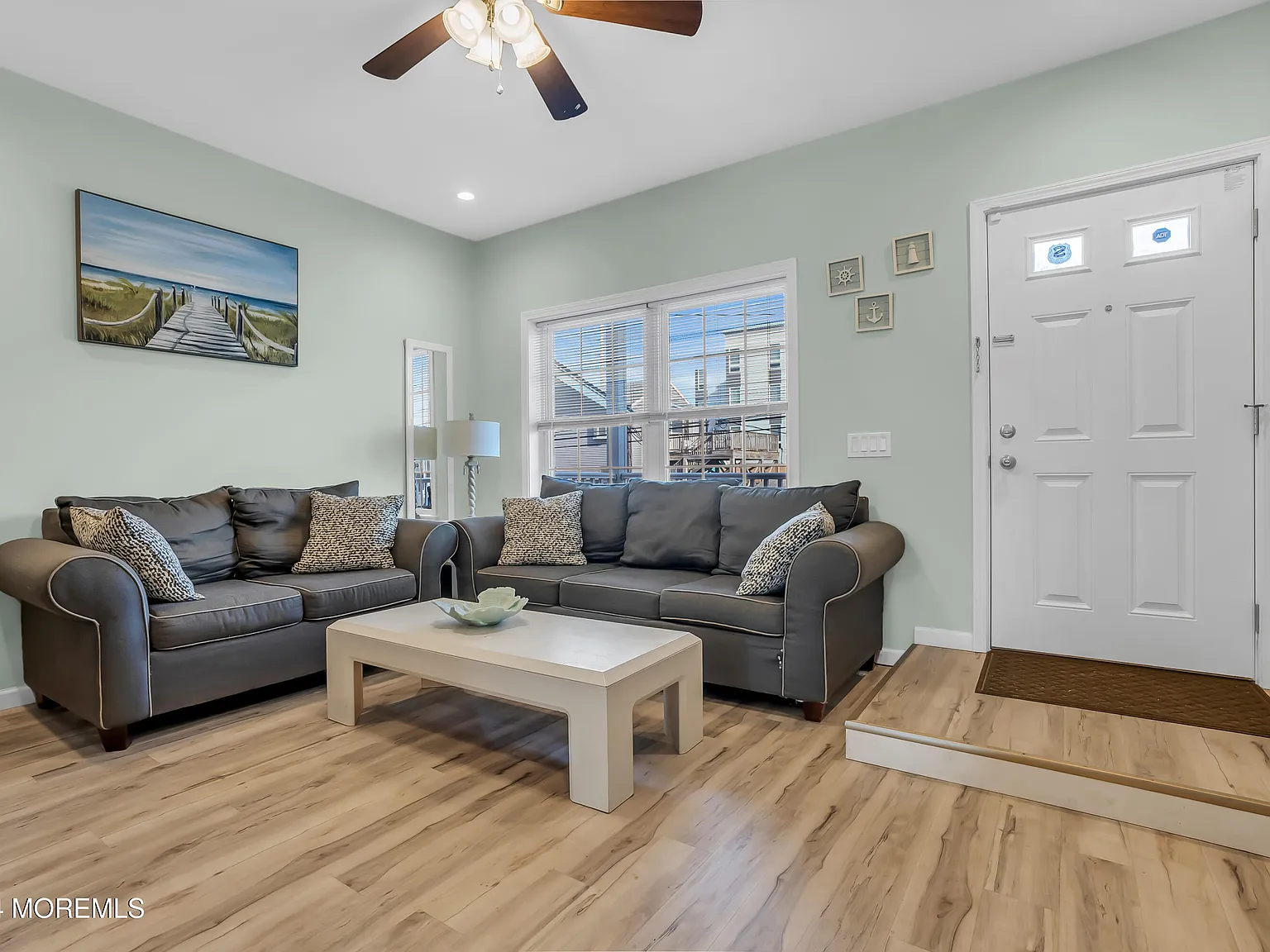 3 bed, 2.5 bath, $4,500 — Photo 3