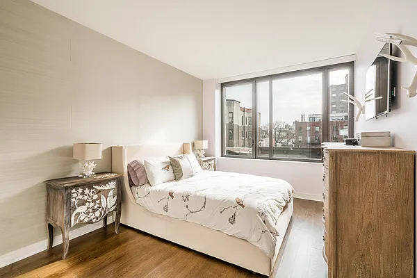 Sold by Compass | media 16