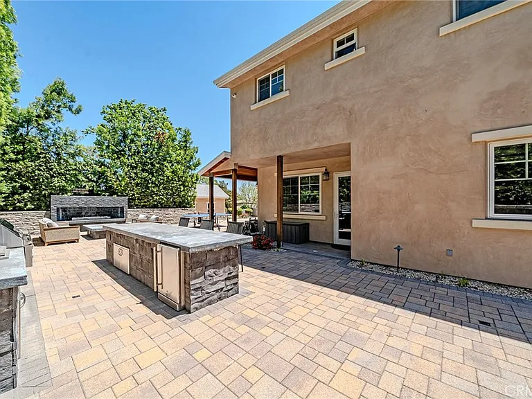 1217 Olive La Canada — Photo 45