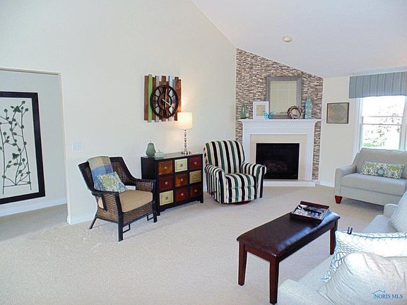 2nd image of 26296 Whitewater Dr