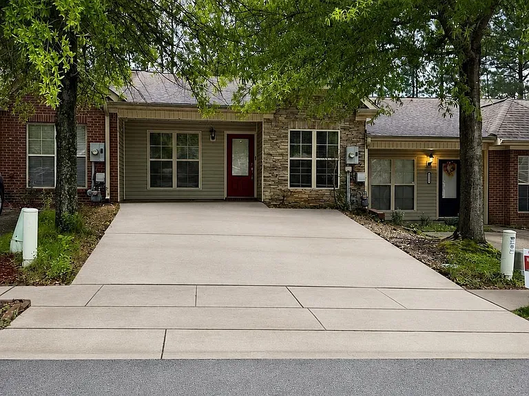 5639 Colony Ln — Photo 1