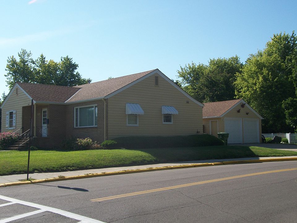 2nd image of 1214 Clary St