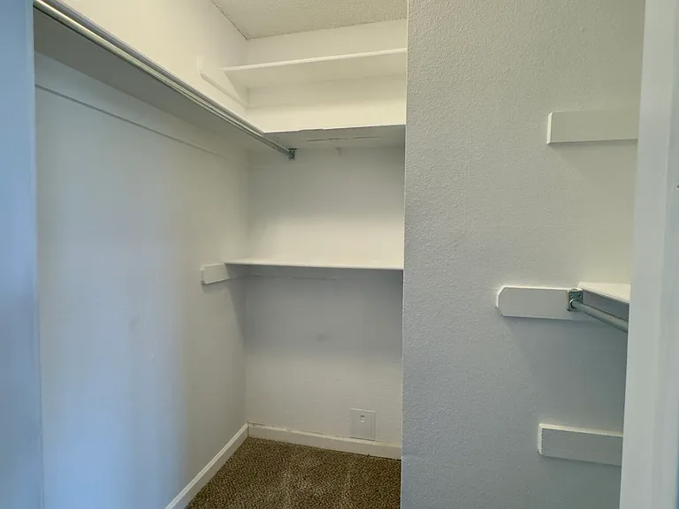 14002 Crossing Way E — Photo 9