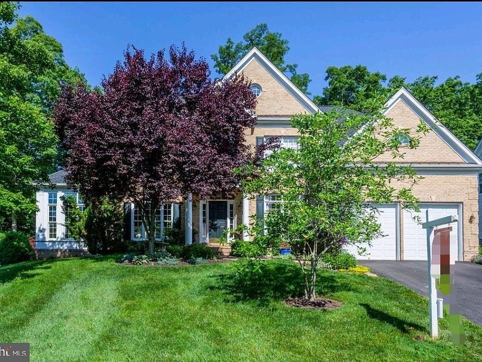 1st image of 4757 Charter Ct