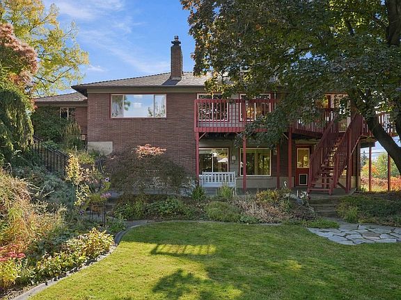 2nd image of 3420 W Olympic Pl