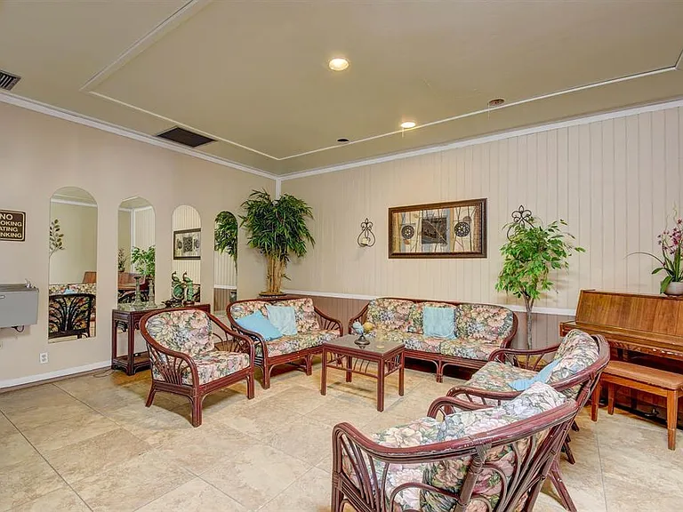 307 Lake Evelyn Dr — Photo 49