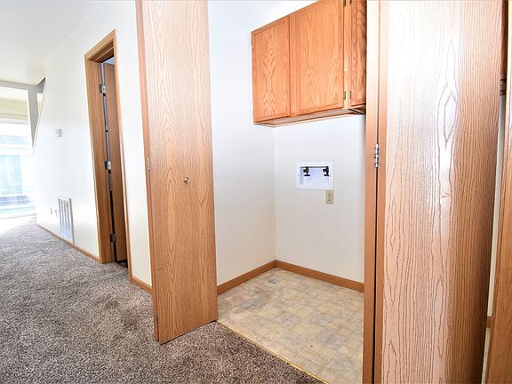 3rd image of 2431 Wheeler Dr #C