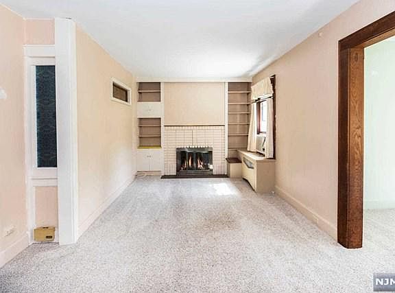 5th image of 61 Wellington Pl
