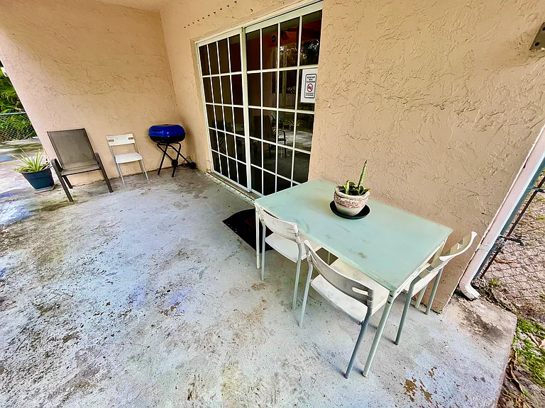 2643 Fillmore St — Photo 24