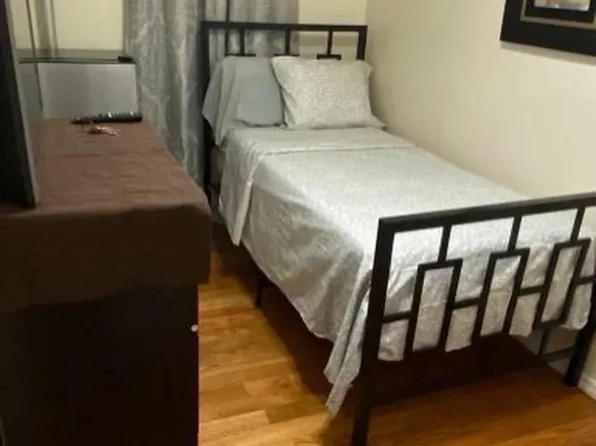 (undisclosed Address), Whitestone, NY 11357