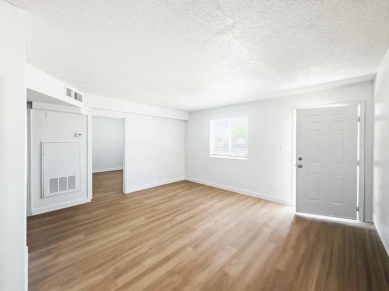 Running Brook Apartments — Photo 13