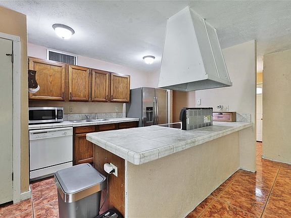 5th image of 4419 Kevinkay Dr