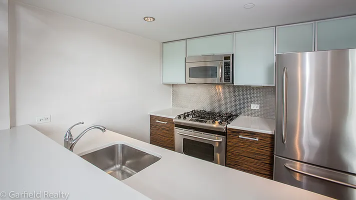 Sold by Garfield Realty  | media 6