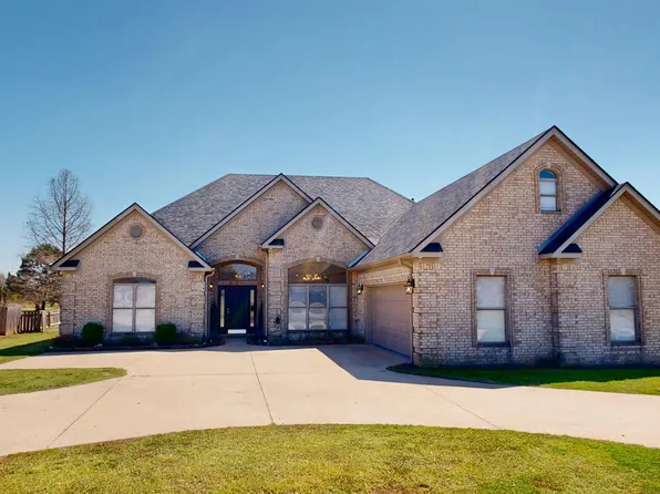 213 Plantation Dr, Mayflower, AR 72106