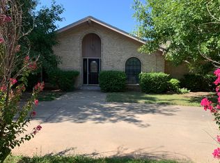 213 Carson Ave, Dumas, TX 79029