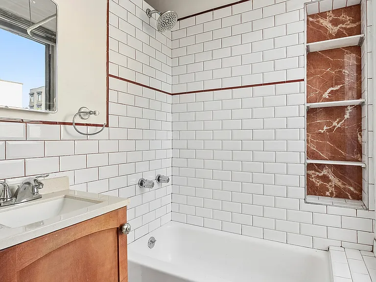 151 Berry St #3L — Photo 8