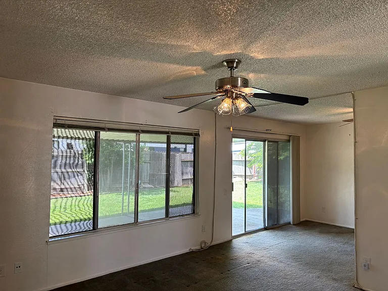 7874 Golden Field Way — Photo 3