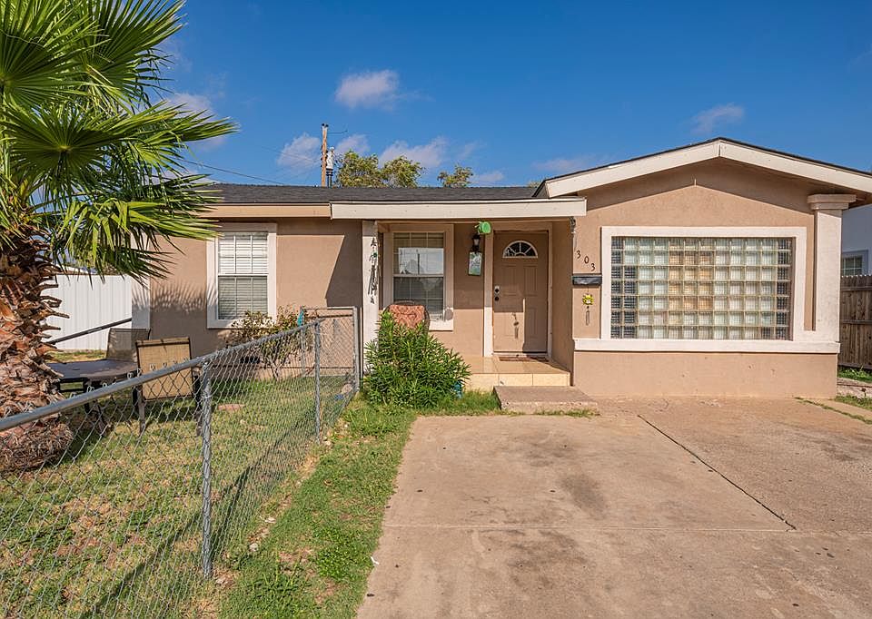 1st image of 303 McKnight Dr