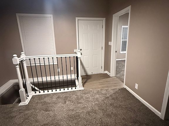3rd image of 407 S Spring St