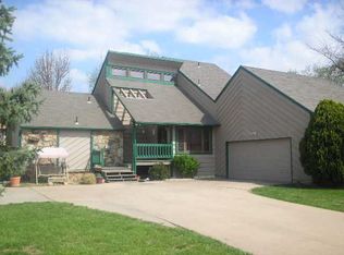 930 S Ridgecrest Rd, Derby, KS 67037