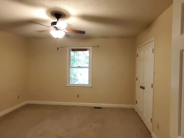 5918 King Charles Ct — Photo 13
